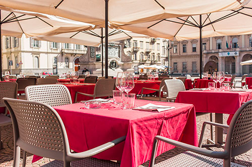 tavoli dehor estivo ristorante